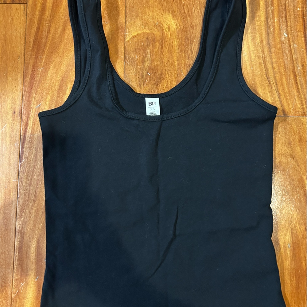 Tank crop top